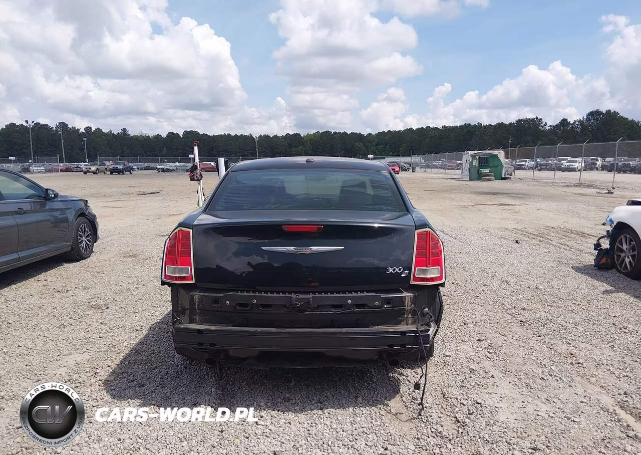 2014 Chrysler 300 300S VIN:2C3CCABG9EH119466 - 17