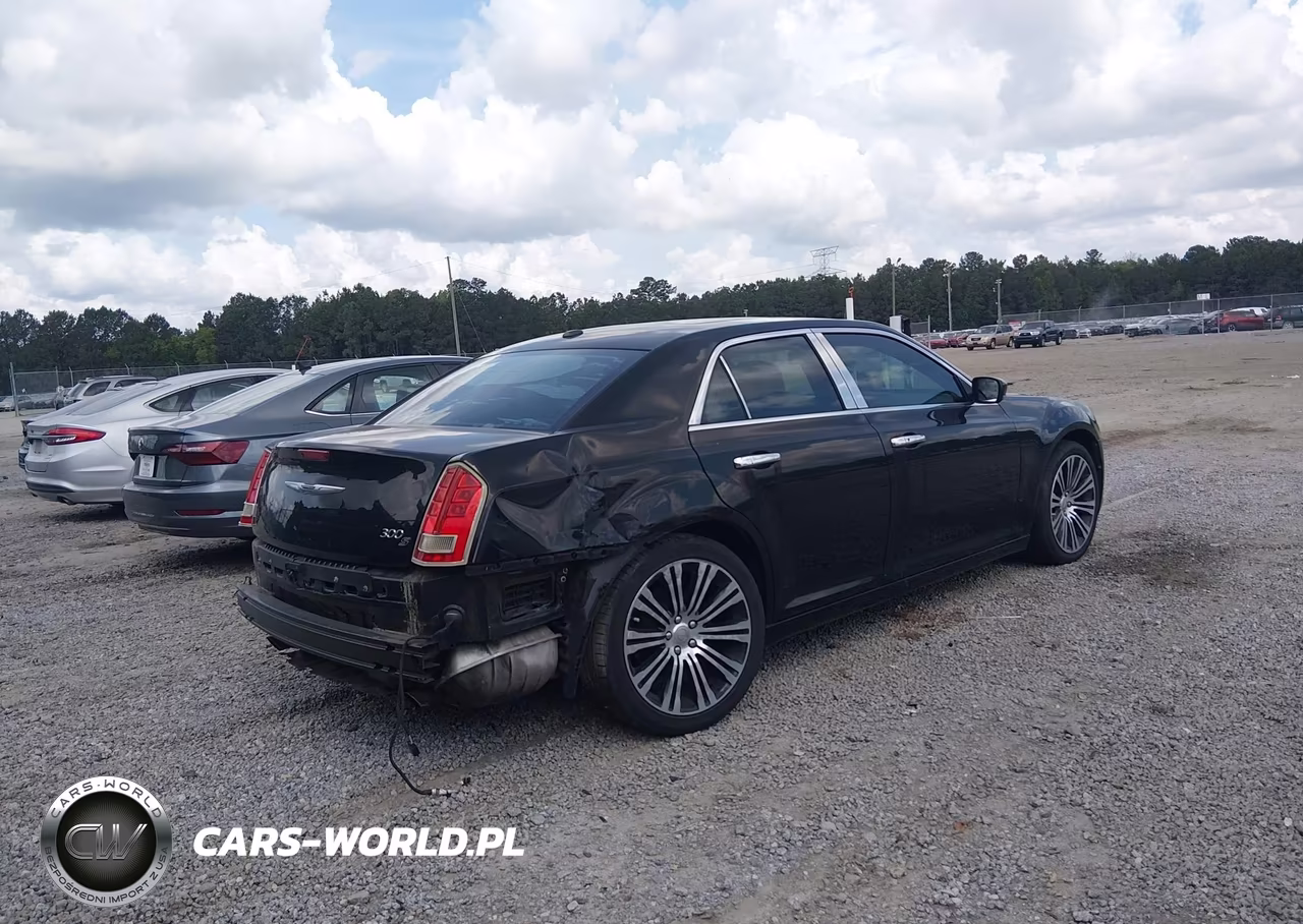 2014 Chrysler 300 300S VIN:2C3CCABG9EH119466 - 6