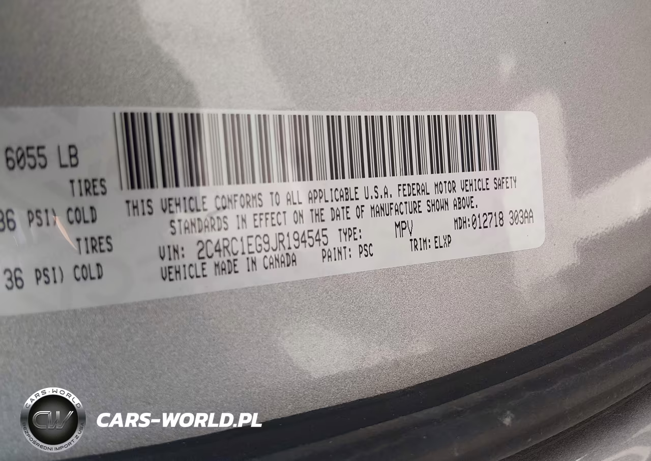 2018 Chrysler Pacifica Touring L Plus VIN:2C4RC1EG9JR194545 - 9