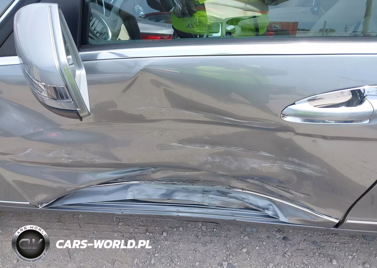 2013 Mercedes-Benz C 300 Luxury 4Matic VIN:WDDGF8AB0DR244346 - 17