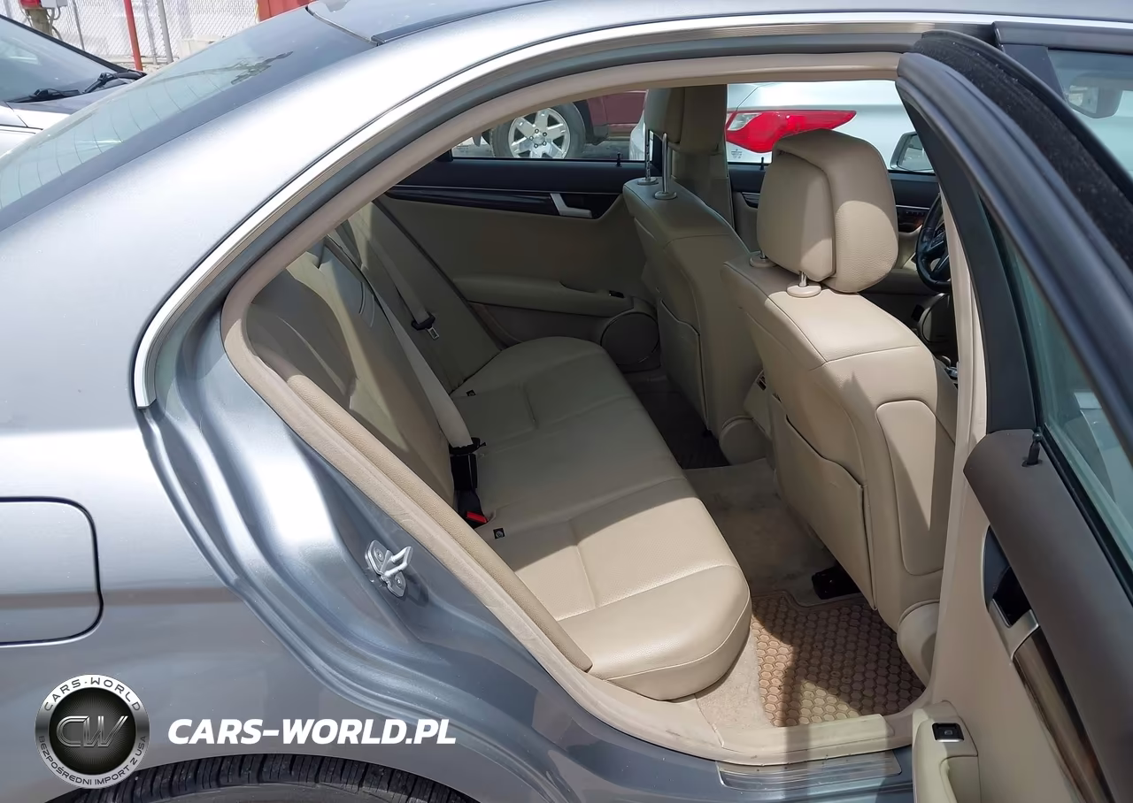 2013 Mercedes-Benz C 300 Luxury 4Matic VIN:WDDGF8AB0DR244346 - 8