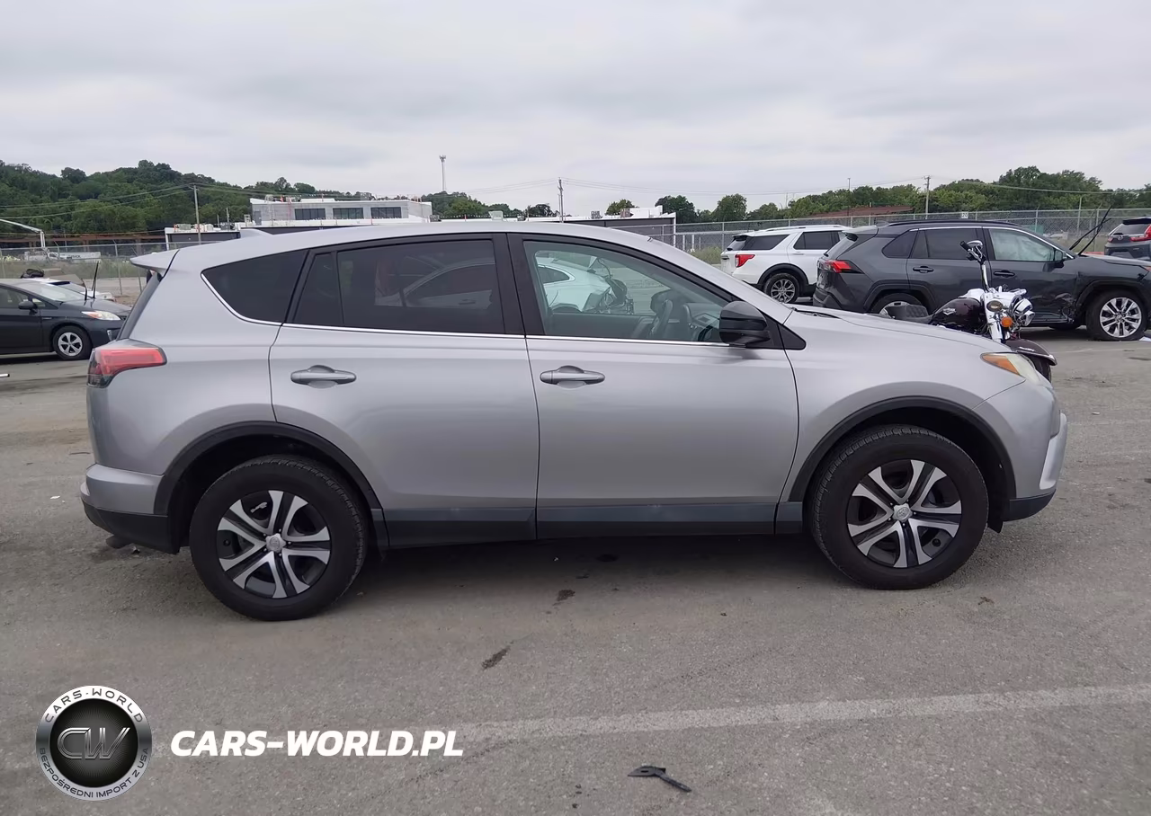 2018 Toyota Rav4 Le VIN:2T3BFREV0JW733839 - 13