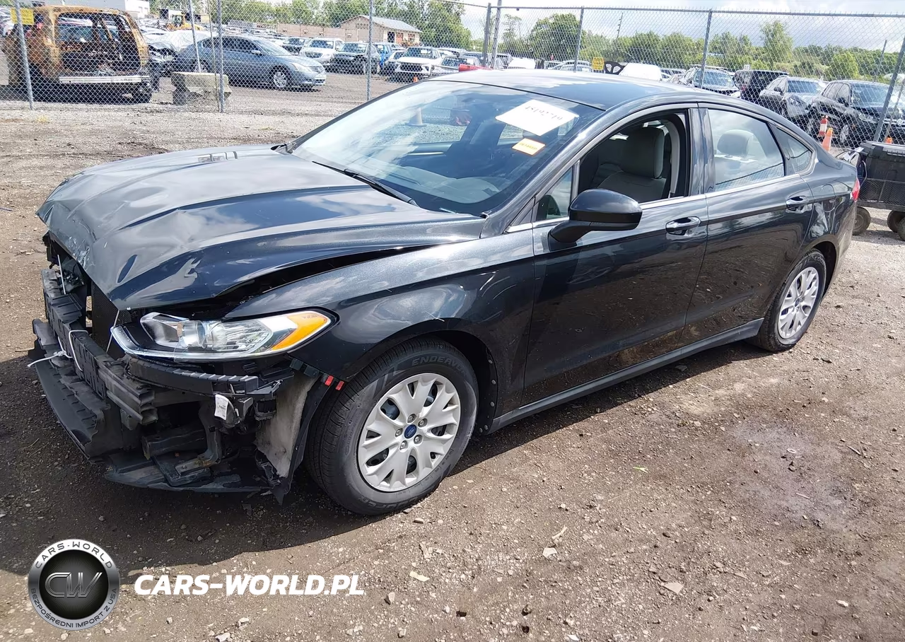 2013 Ford Fusion S VIN:3FA6P0G71DR120541 - 2