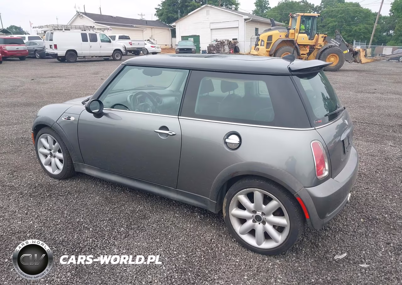 2006 Mini Cooper S VIN:WMWRE33506TL24037 - 3
