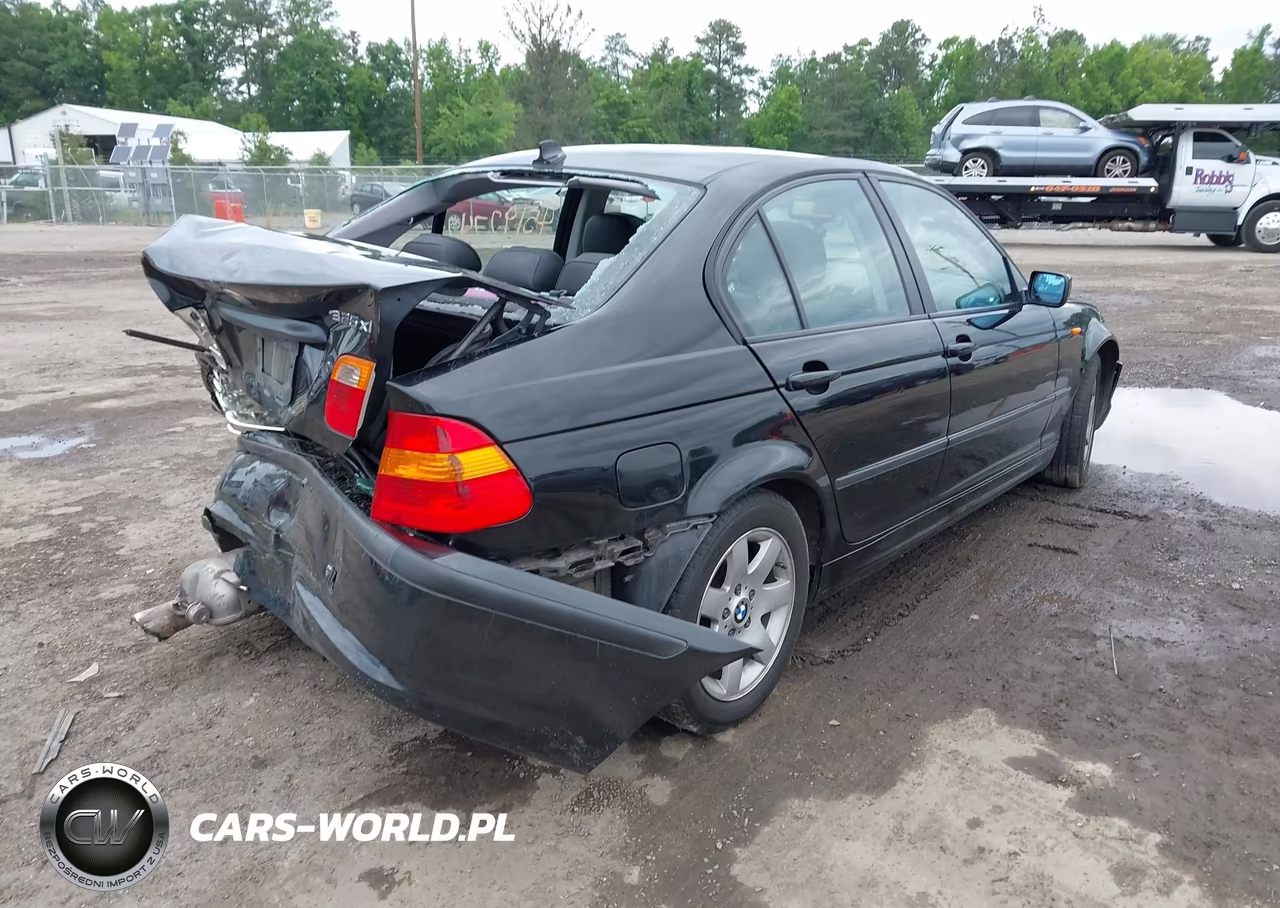 2005 BMW 325Xi VIN:WBAEU33495PR18139 - 4