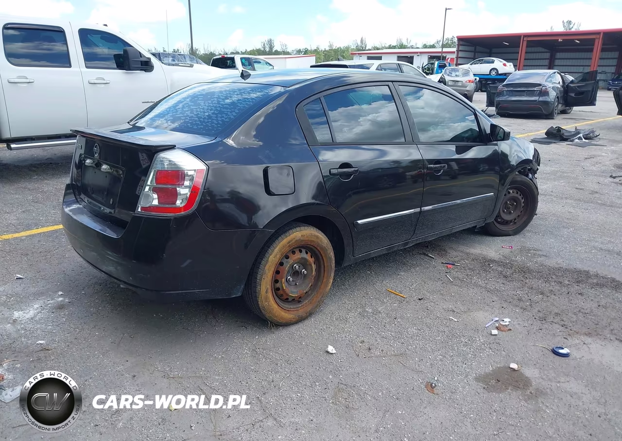 2011 Nissan Sentra 2.0S VIN:3N1AB6APXBL698753 - 4