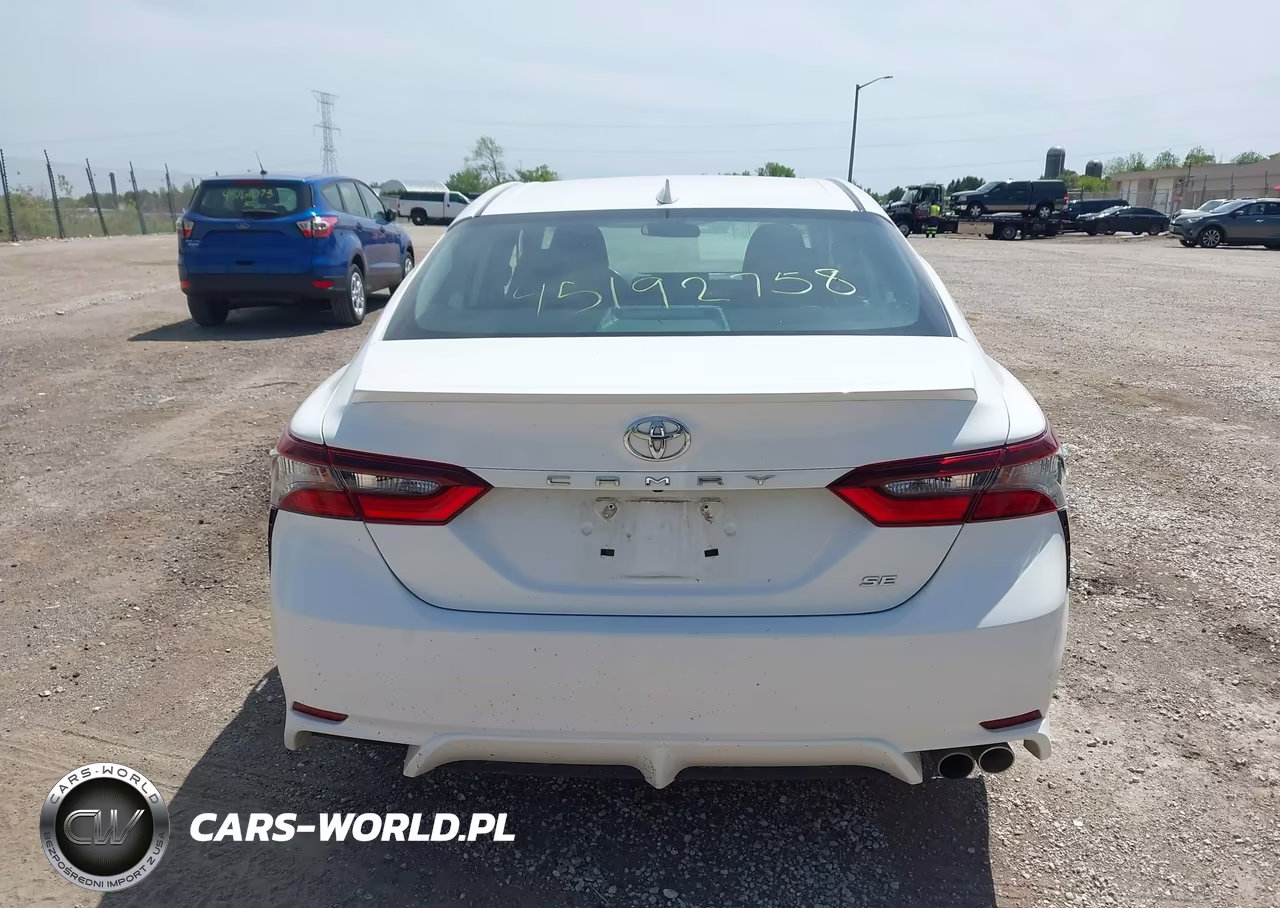 2021 Toyota Camry Se VIN:4T1G11AK8MU549554 - 16