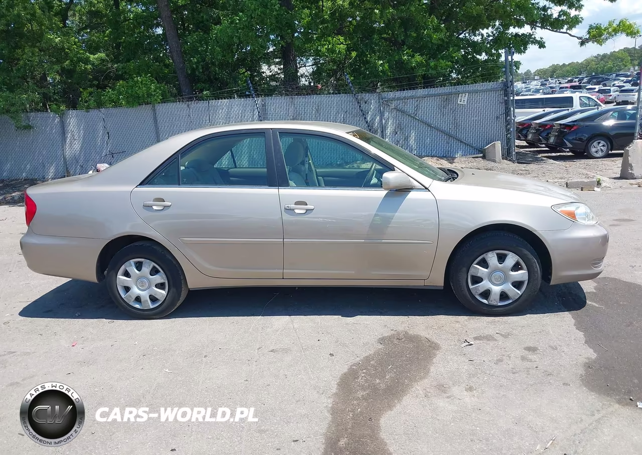 2003 Toyota Camry Le VIN:4T1BE32K73U763958 - 13