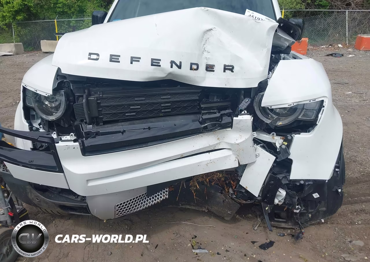 2025 Land Rover Defender 110 P400 S VIN:SALEJ7EUXS2435082 - 6