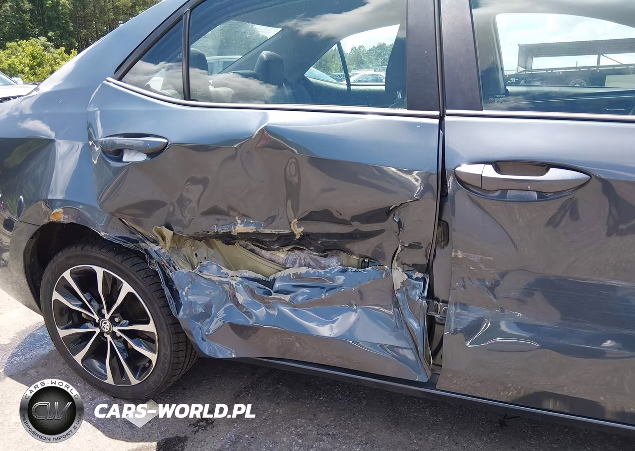 2018 Toyota Corolla Se VIN:5YFBURHE1JP827210 - 6