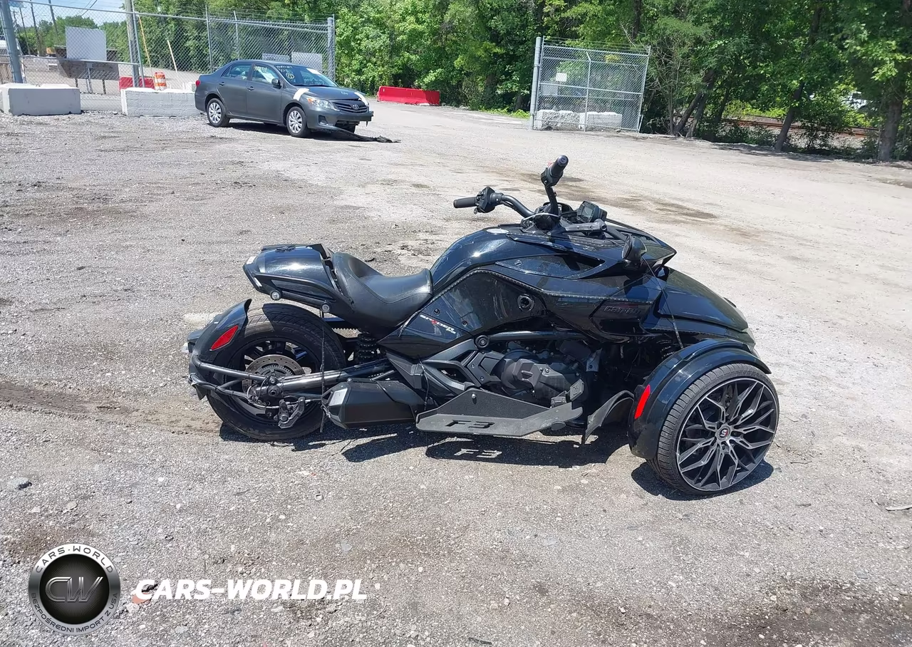 2021 Can-Am Spyder Roadster F3 VIN:2BXRDDE20MV000158 - 12