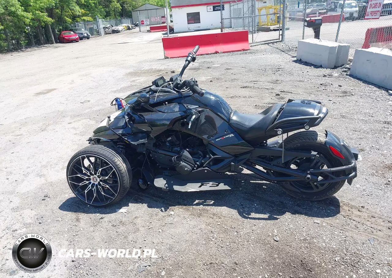 2021 Can-Am Spyder Roadster F3 VIN:2BXRDDE20MV000158 - 13