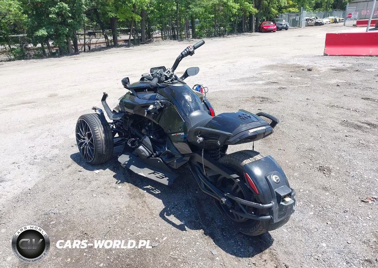 2021 Can-Am Spyder Roadster F3 VIN:2BXRDDE20MV000158 - 3