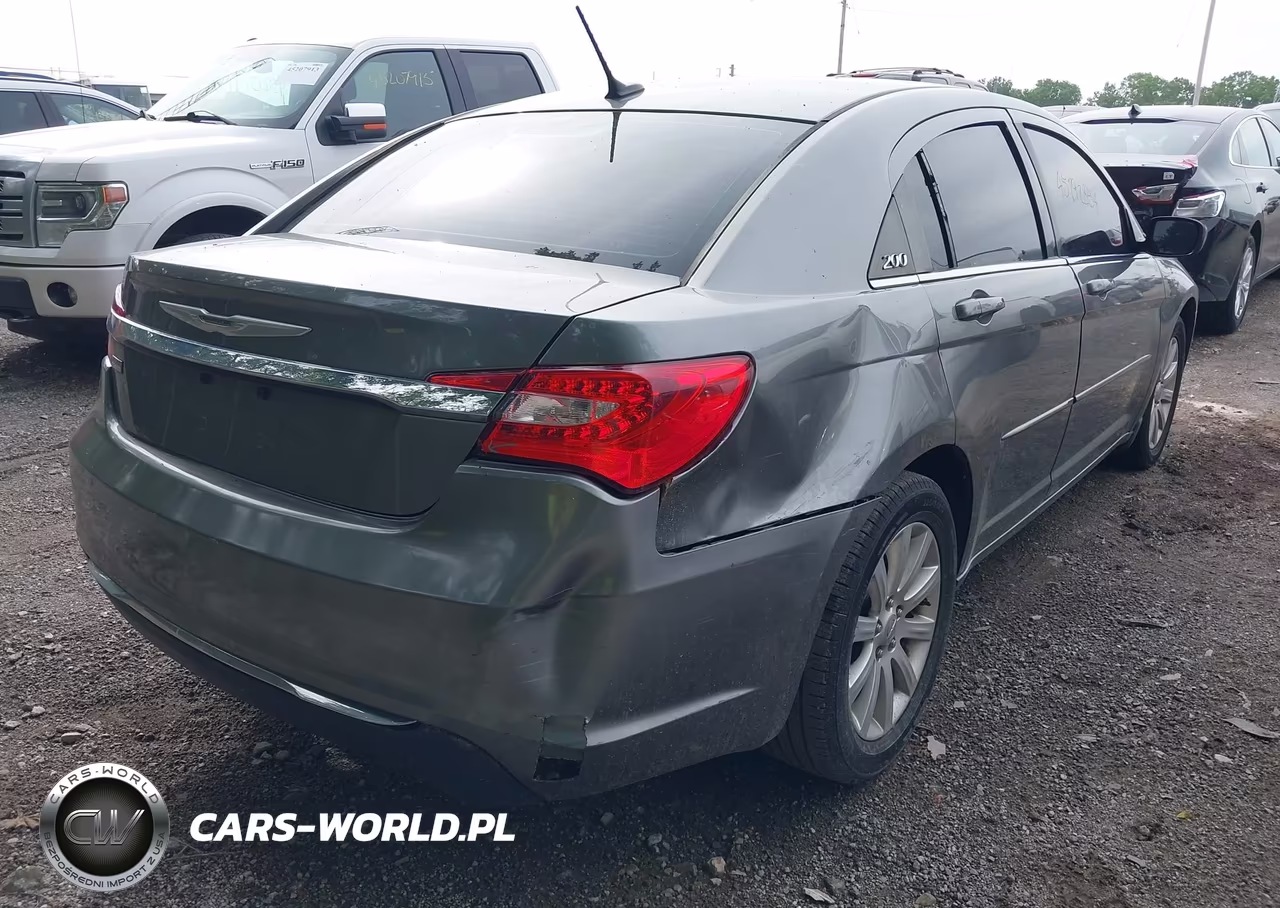 2013 Chrysler 200 Touring VIN:1C3CCBBG0DN703833 - 6
