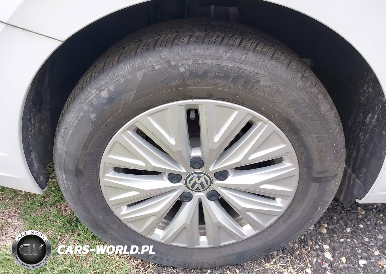2019 Volkswagen Jetta S VIN:3VWC57BU5KM199681 - 18