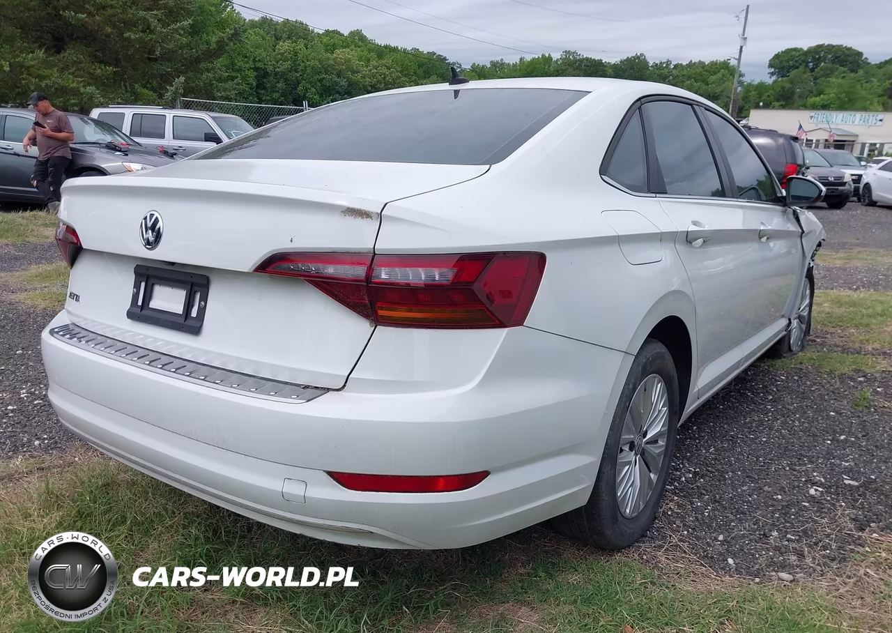 2019 Volkswagen Jetta S VIN:3VWC57BU5KM199681 - 4