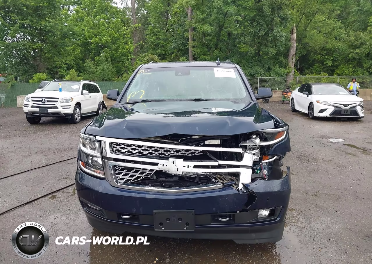 2018 Chevrolet Tahoe Lt VIN:1GNSKBKC6JR347634 - 12