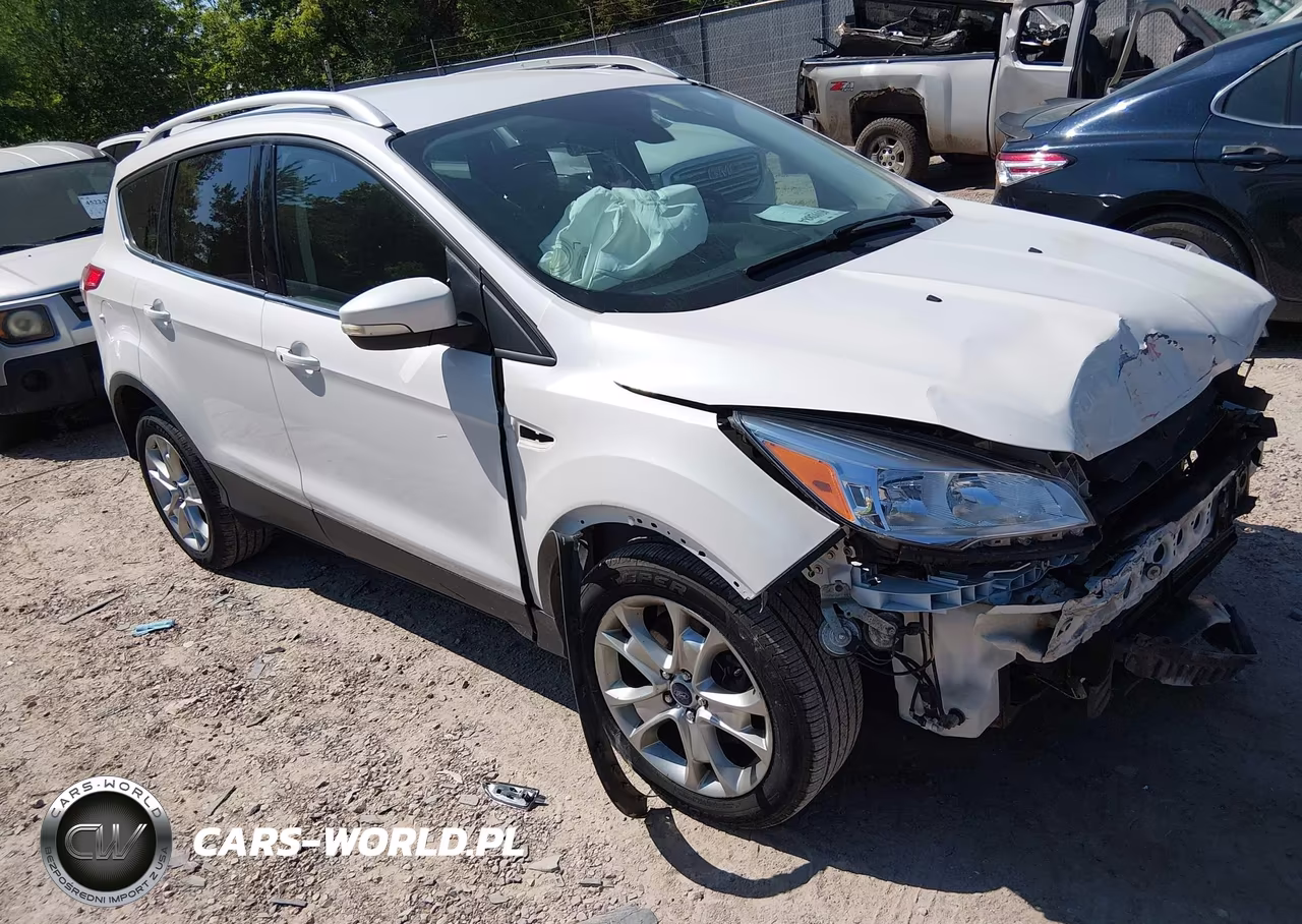 2015 Ford Escape Titanium – zdjęcie 1 z 17