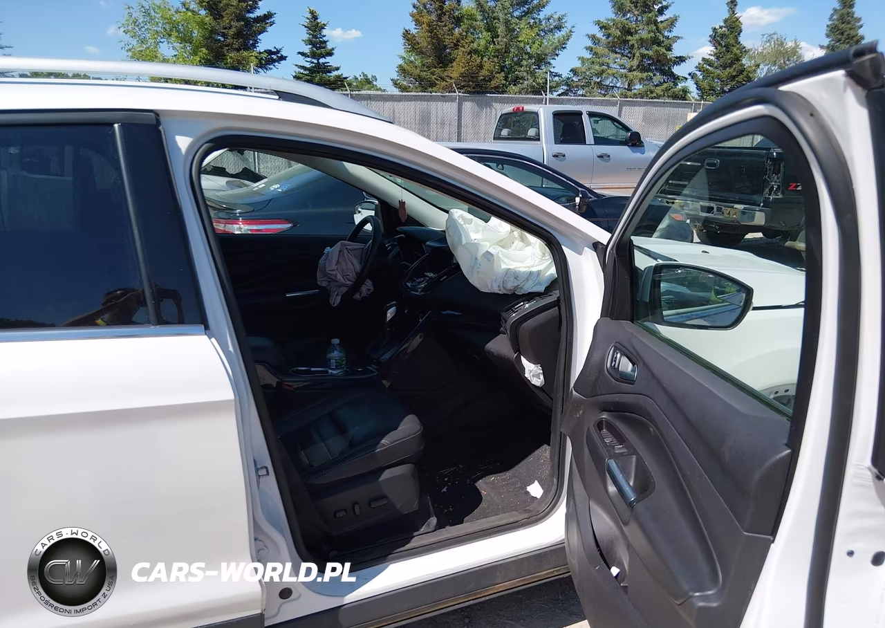 2015 Ford Escape Titanium VIN:1FMCU9JX7FUC12666 - 5