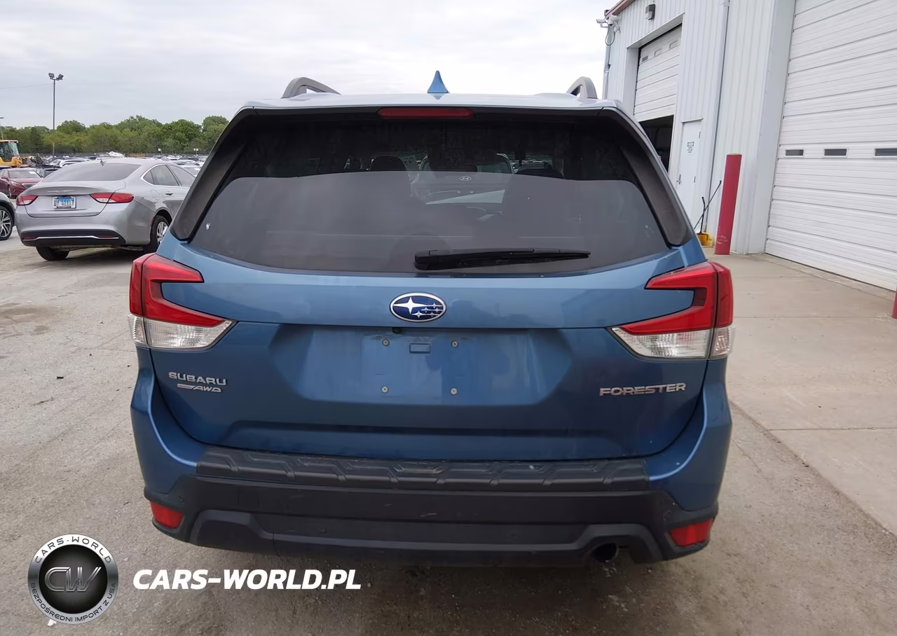 2021 Subaru Forester Limited VIN:JF2SKAUC6MH580392 - 17