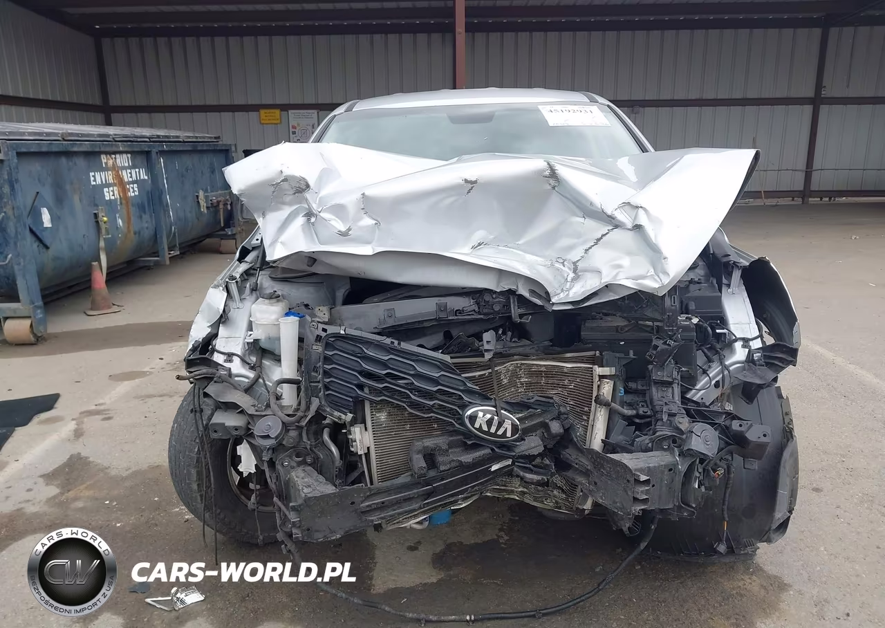 2020 Kia Sorento 2.4L L VIN:5XYPG4A32LG643765 - 6