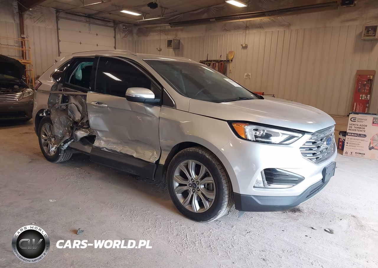 2019 Ford Edge Titanium