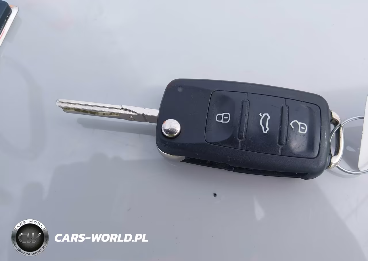 2014 Volkswagen Beetle 2.0L Tdi VIN:3VWJL7AT1EM650194 - 11
