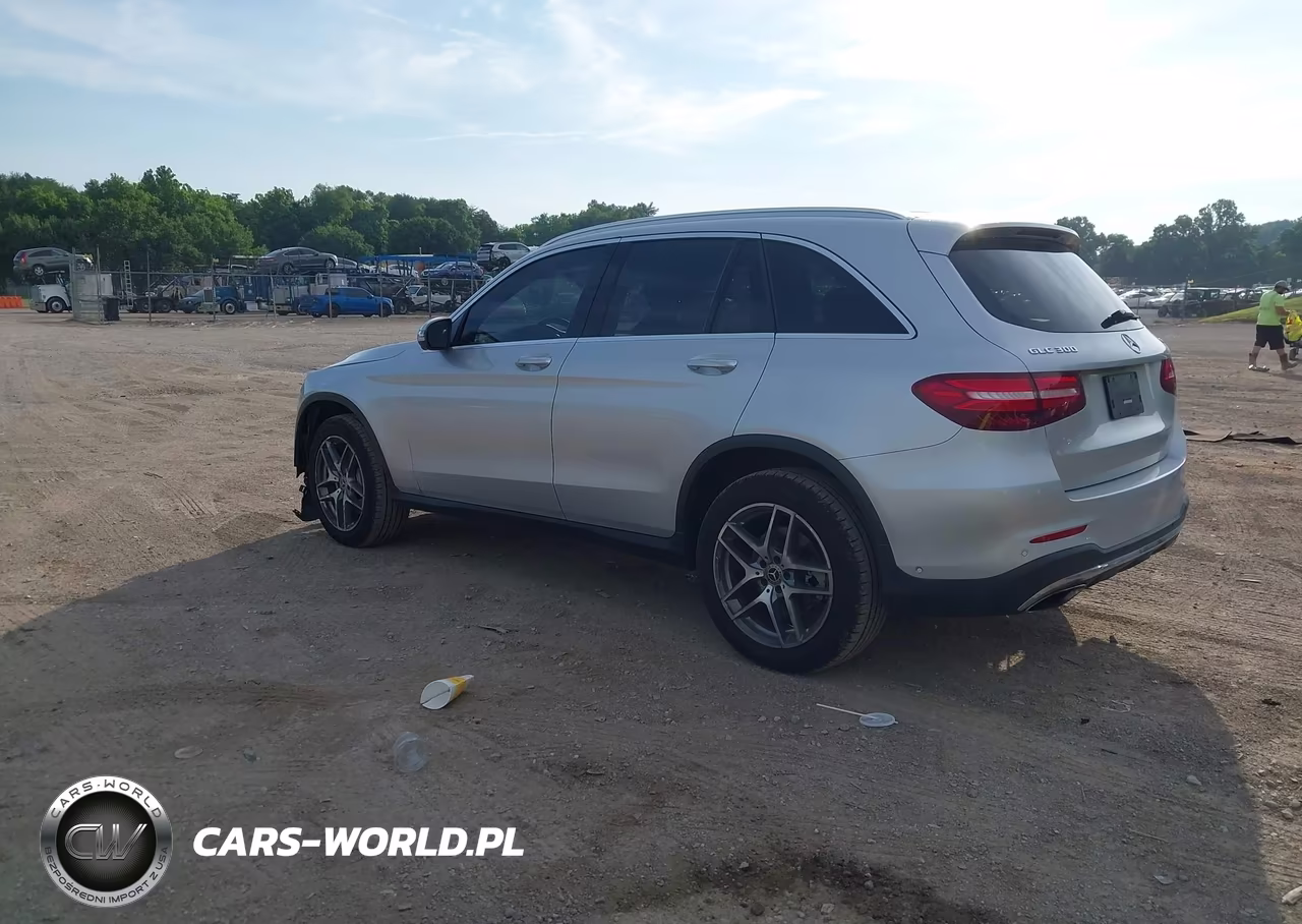 2018 Mercedes-Benz Glc 300 4Matic VIN:WDC0G4KB8JV103344 - 3