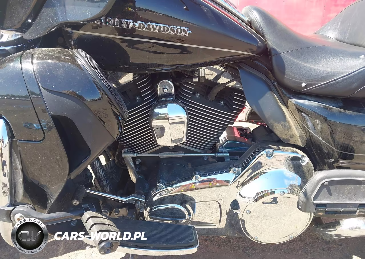2016 Harley-Davidson Flhtk Ultra Limited VIN:1HD1KEL14GB605703 - 9