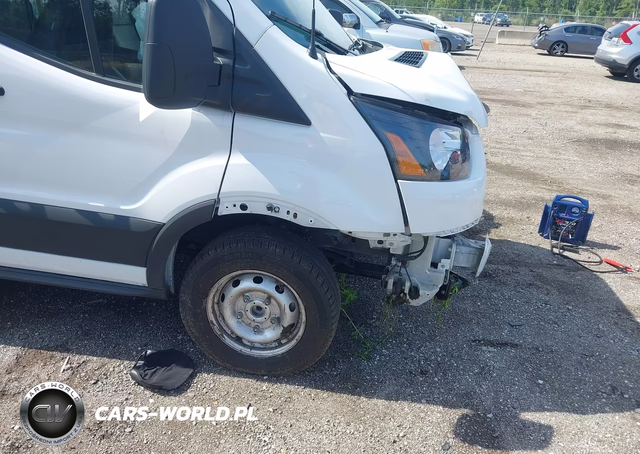 2024 Ford Transit-150 VIN:1FTYE1C87RKB38096 - 6