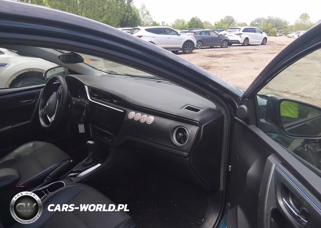 2018 Toyota Corolla Se VIN:2T1BURHE7JC070765 - 5
