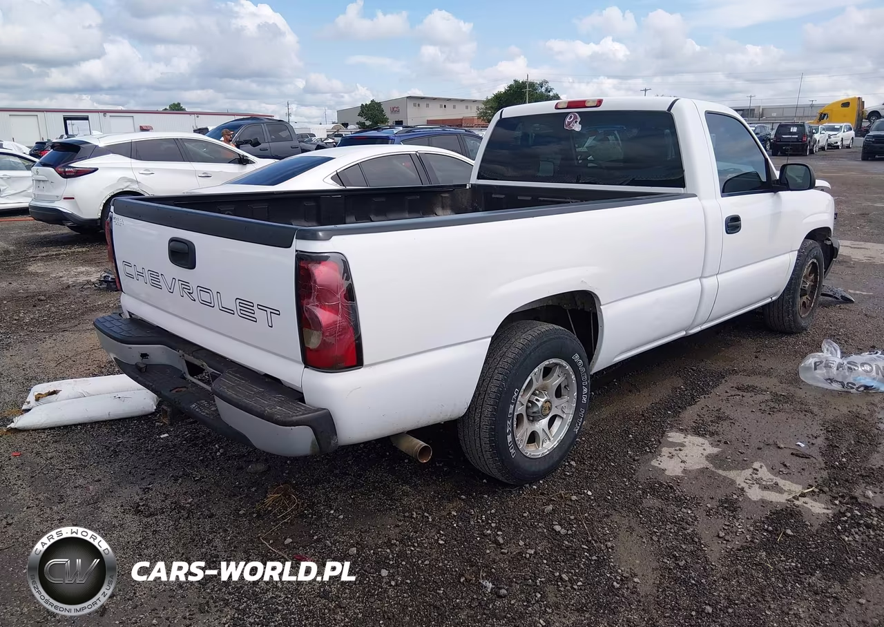 2007 Chevrolet Silverado 1500 Classic Work Truck VIN:3GCEC14X07G214289 - 4
