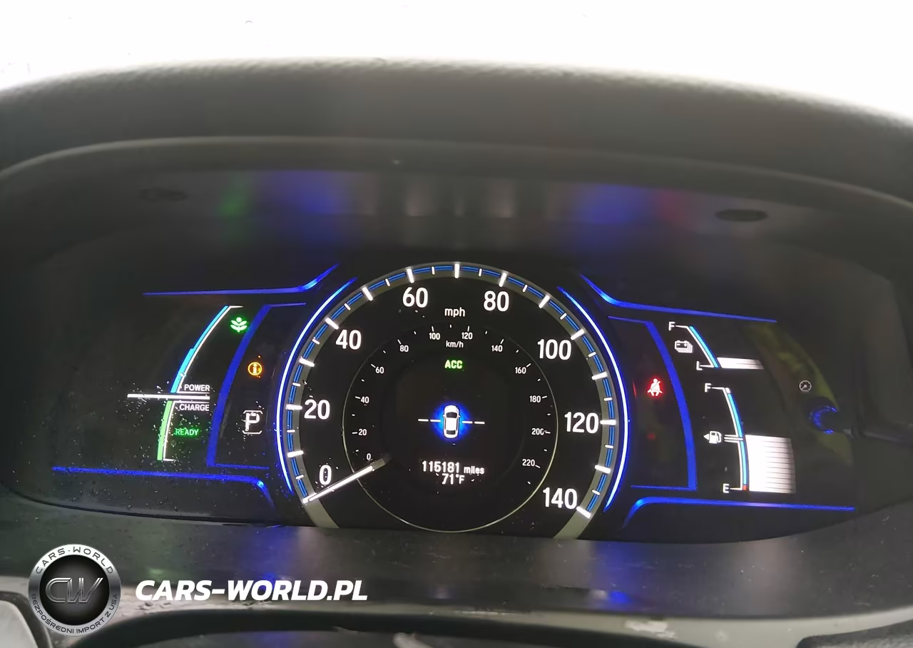 2015 Honda Accord Hybrid Touring VIN:1HGCR6F74FA011422 - 7