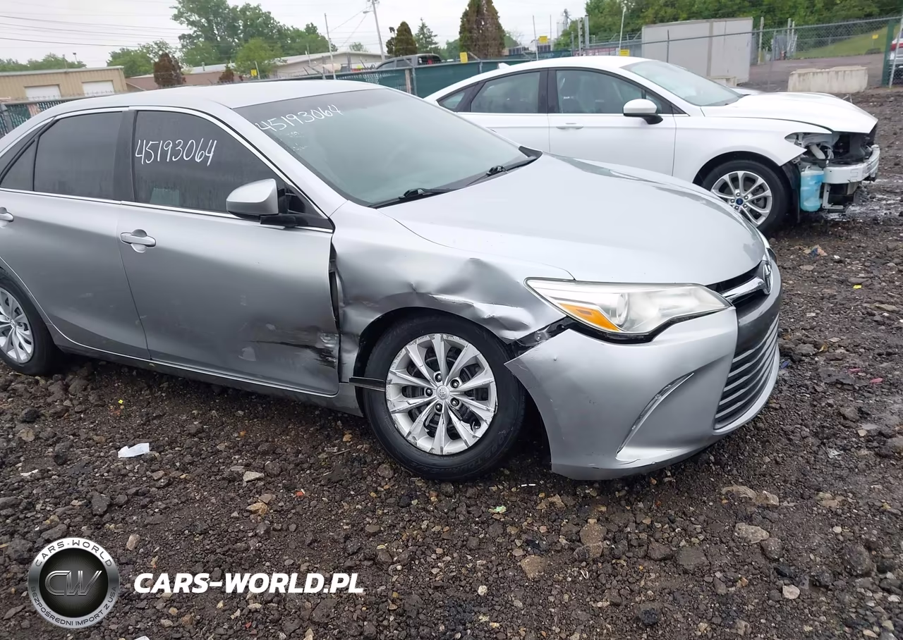 2015 Toyota Camry Le VIN:4T4BF1FKXFR490830 - 6