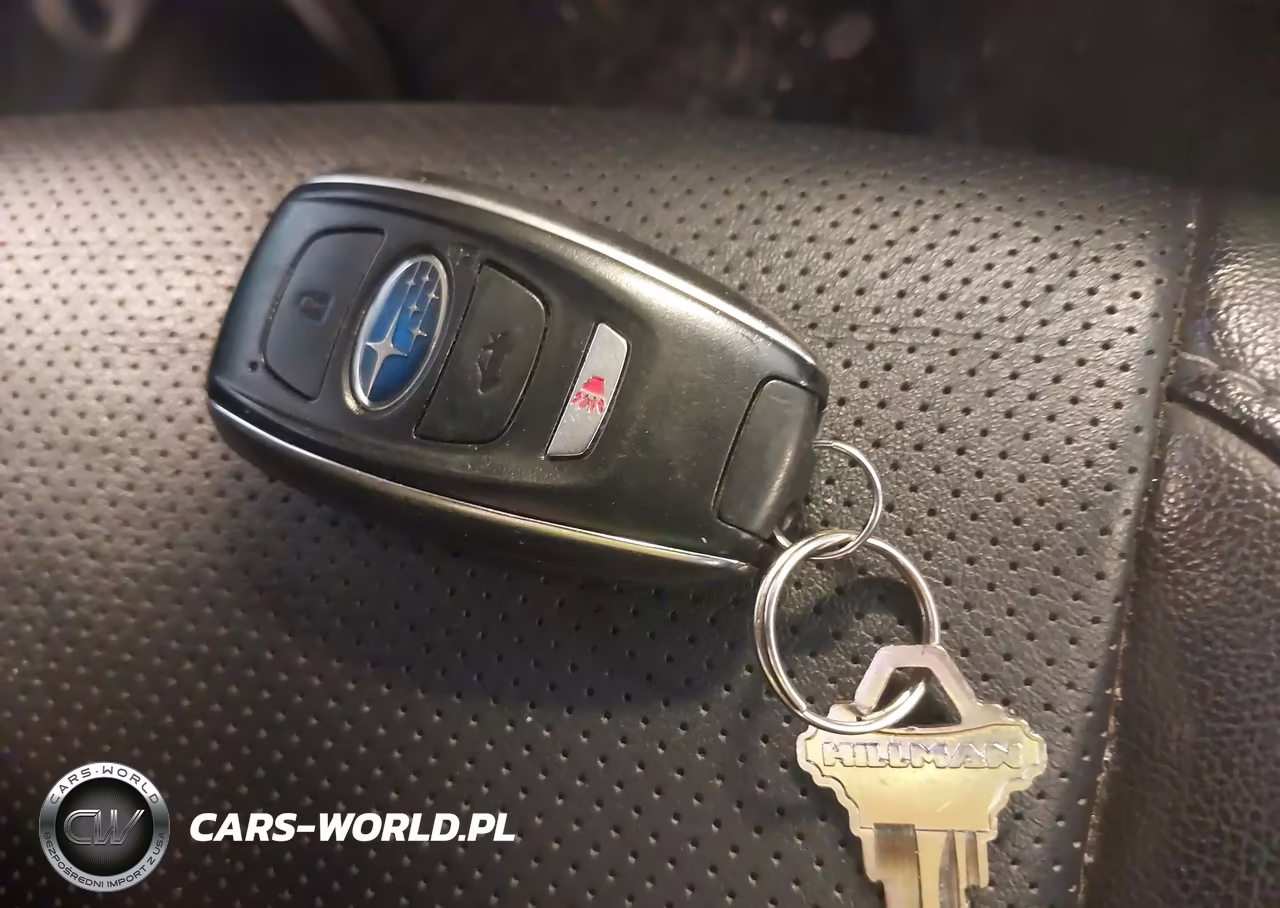 2015 Subaru Legacy 3.6R Limited VIN:4S3BNEL66F3010370 - 11