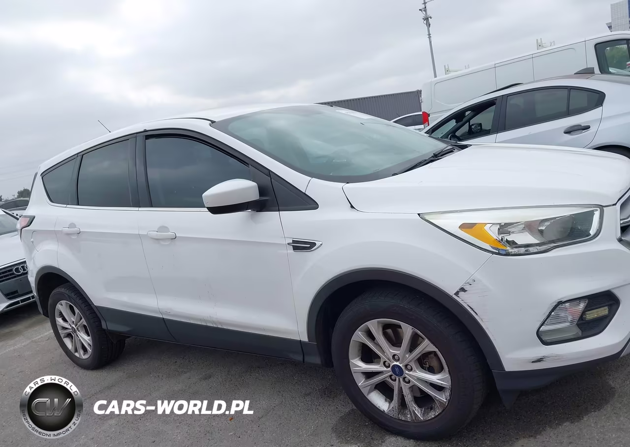 2017 Ford Escape Se VIN:1FMCU9GD7HUC02669 - 13