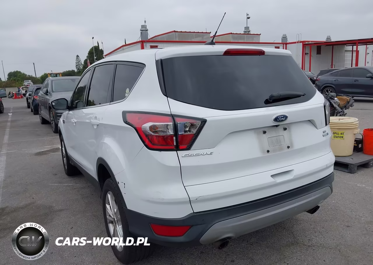 2017 Ford Escape Se VIN:1FMCU9GD7HUC02669 - 3