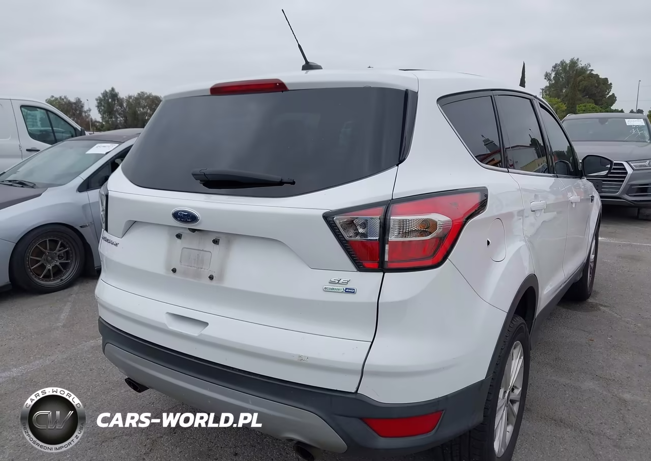 2017 Ford Escape Se VIN:1FMCU9GD7HUC02669 - 4