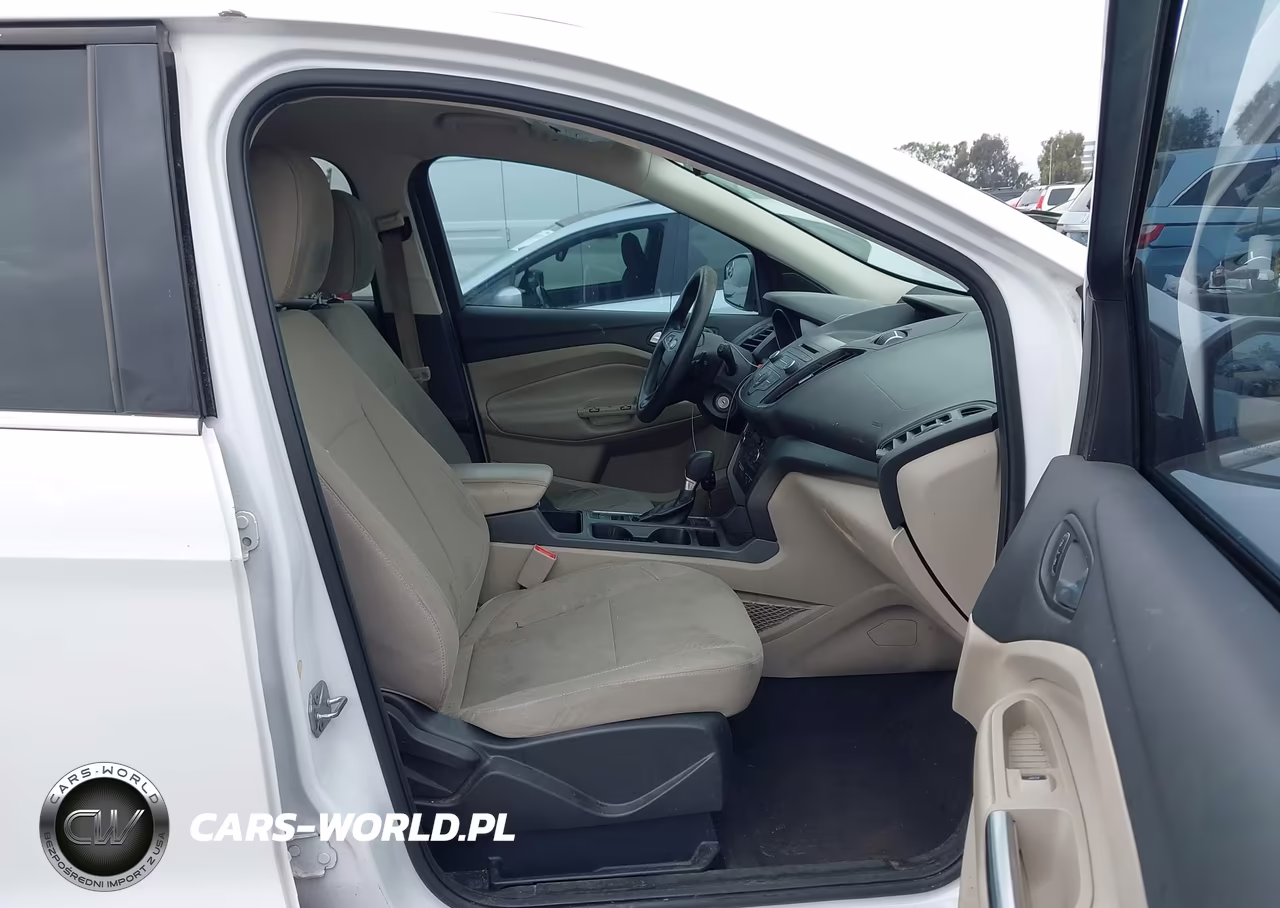 2017 Ford Escape Se VIN:1FMCU9GD7HUC02669 - 5