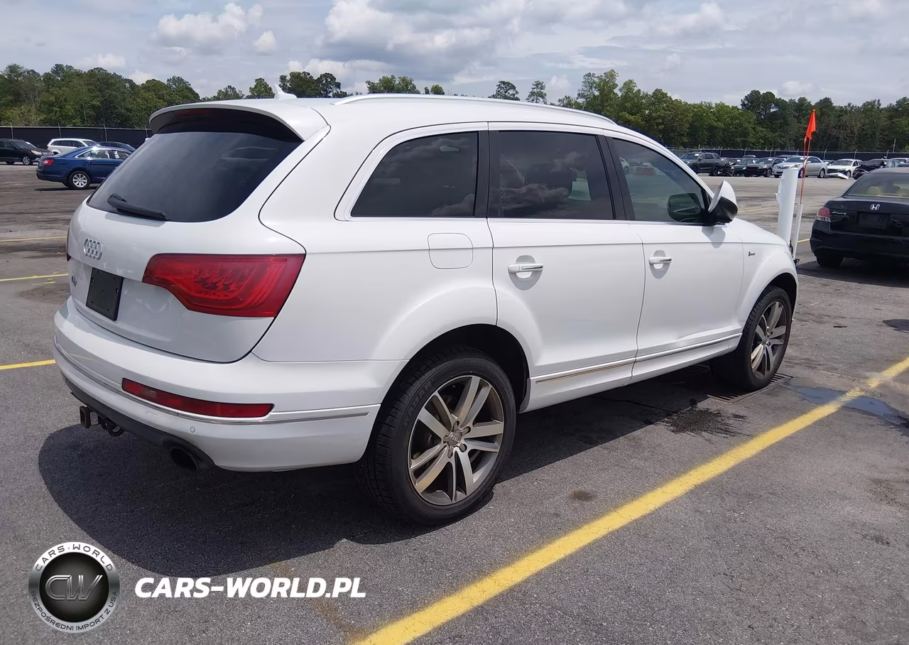 2013 Audi Q7 3.0T Premium VIN:WA1LGAFE2DD003265 - 4
