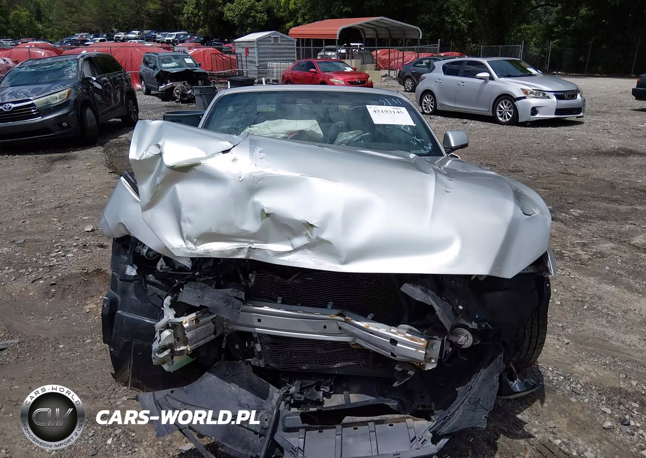 2016 Ford Mustang V6 VIN:1FATP8EM0G5318383 - 12