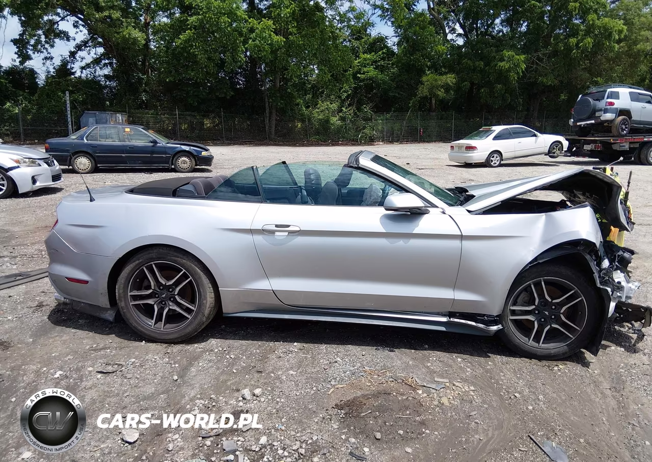 2016 Ford Mustang V6 VIN:1FATP8EM0G5318383 - 13