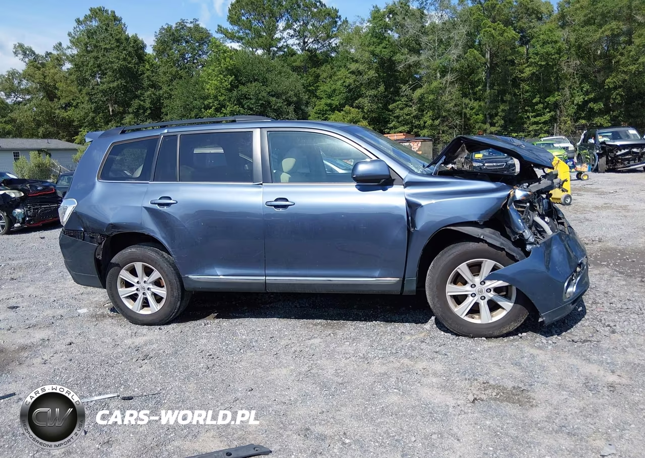2011 Toyota Highlander Base V6 VIN:5TDBK3EH6BS057984 - 13