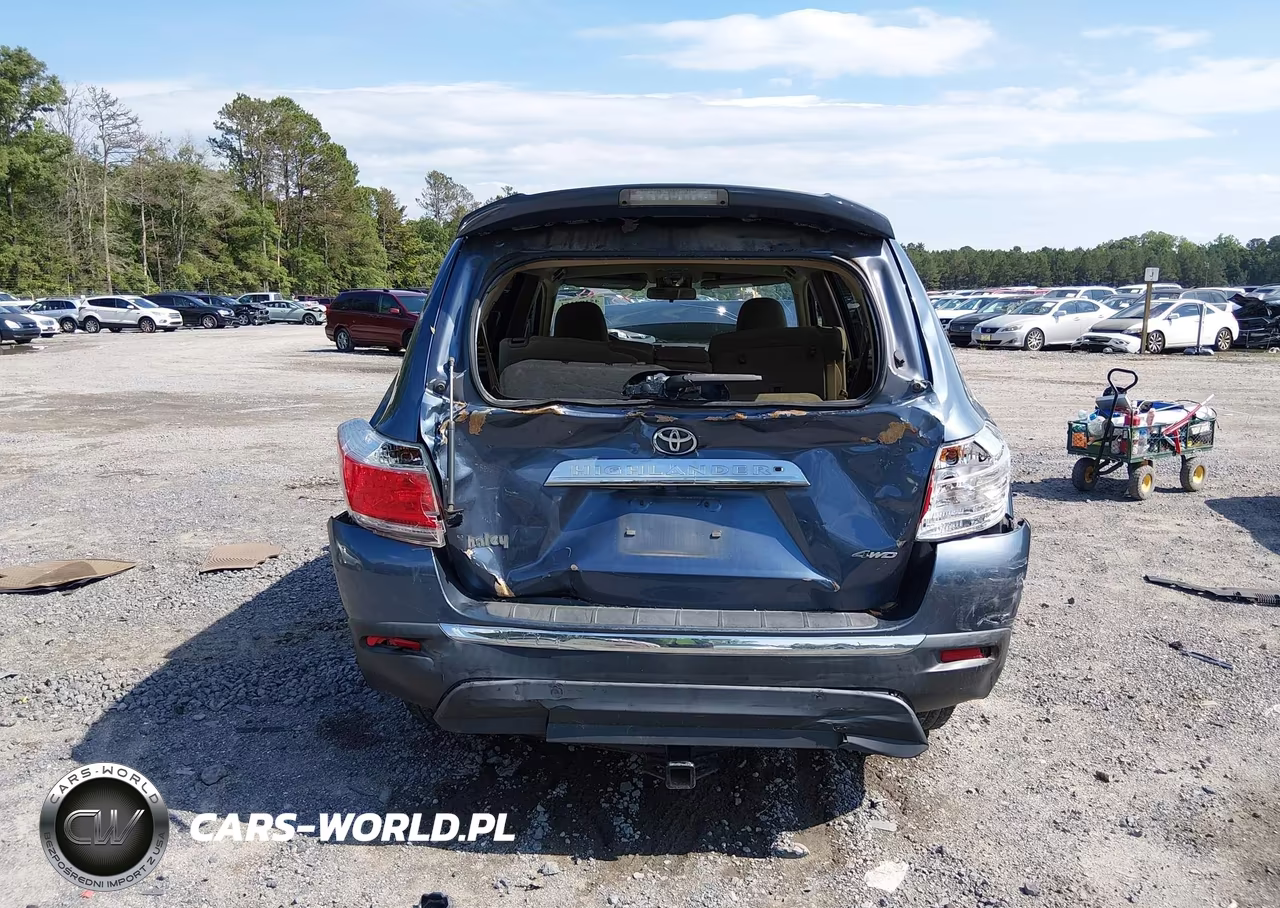 2011 Toyota Highlander Base V6 VIN:5TDBK3EH6BS057984 - 16