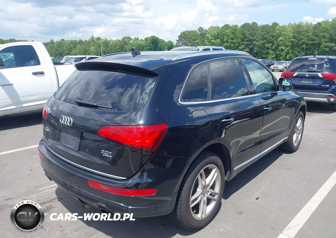 2017 Audi Q5 2.0T Premium VIN:WA1C2AFP1HA078210 - 4