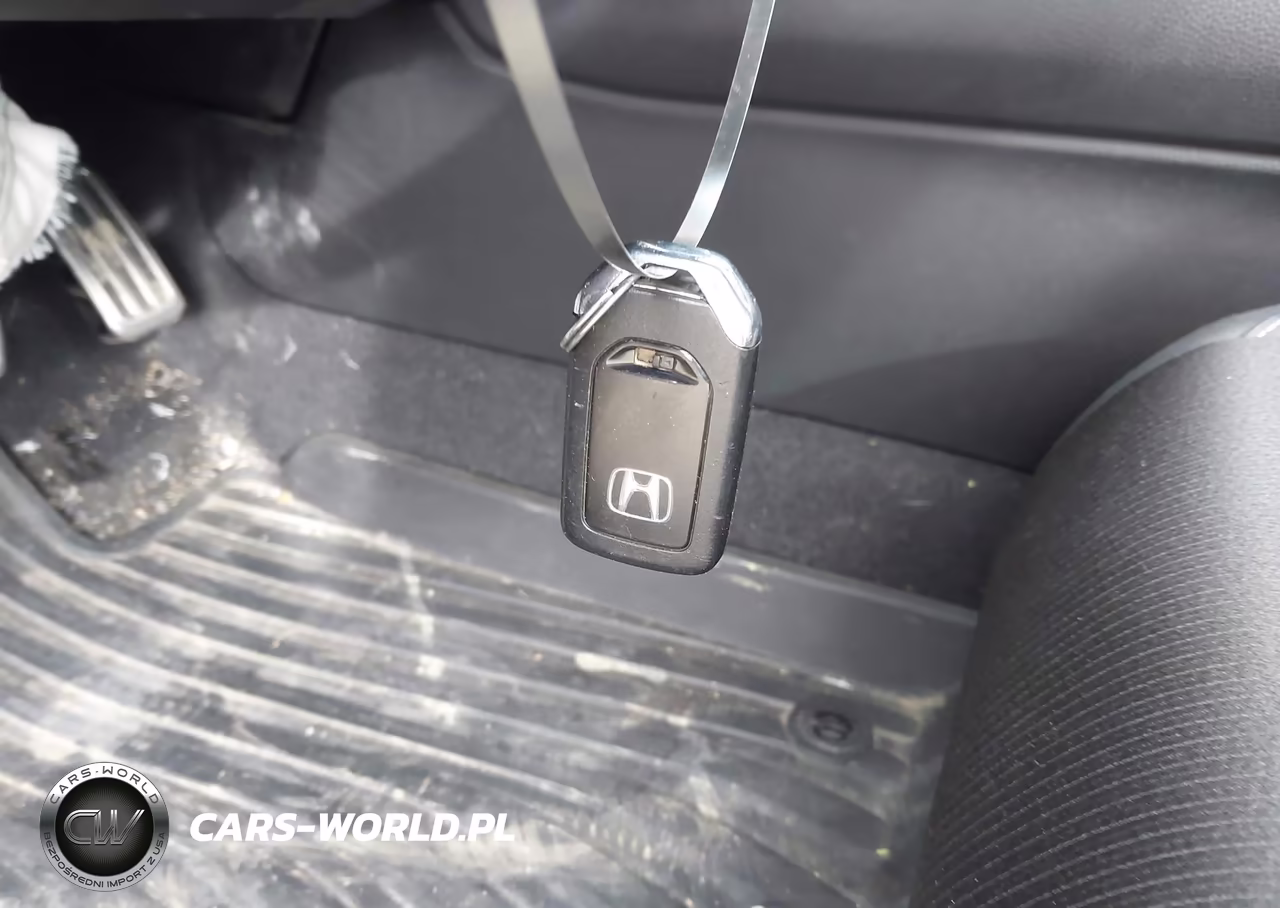 2018 Honda Accord Sport VIN:1HGCV1F33JA250724 - 11
