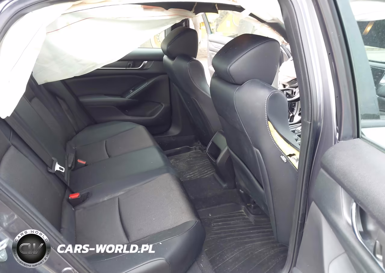 2018 Honda Accord Sport VIN:1HGCV1F33JA250724 - 8