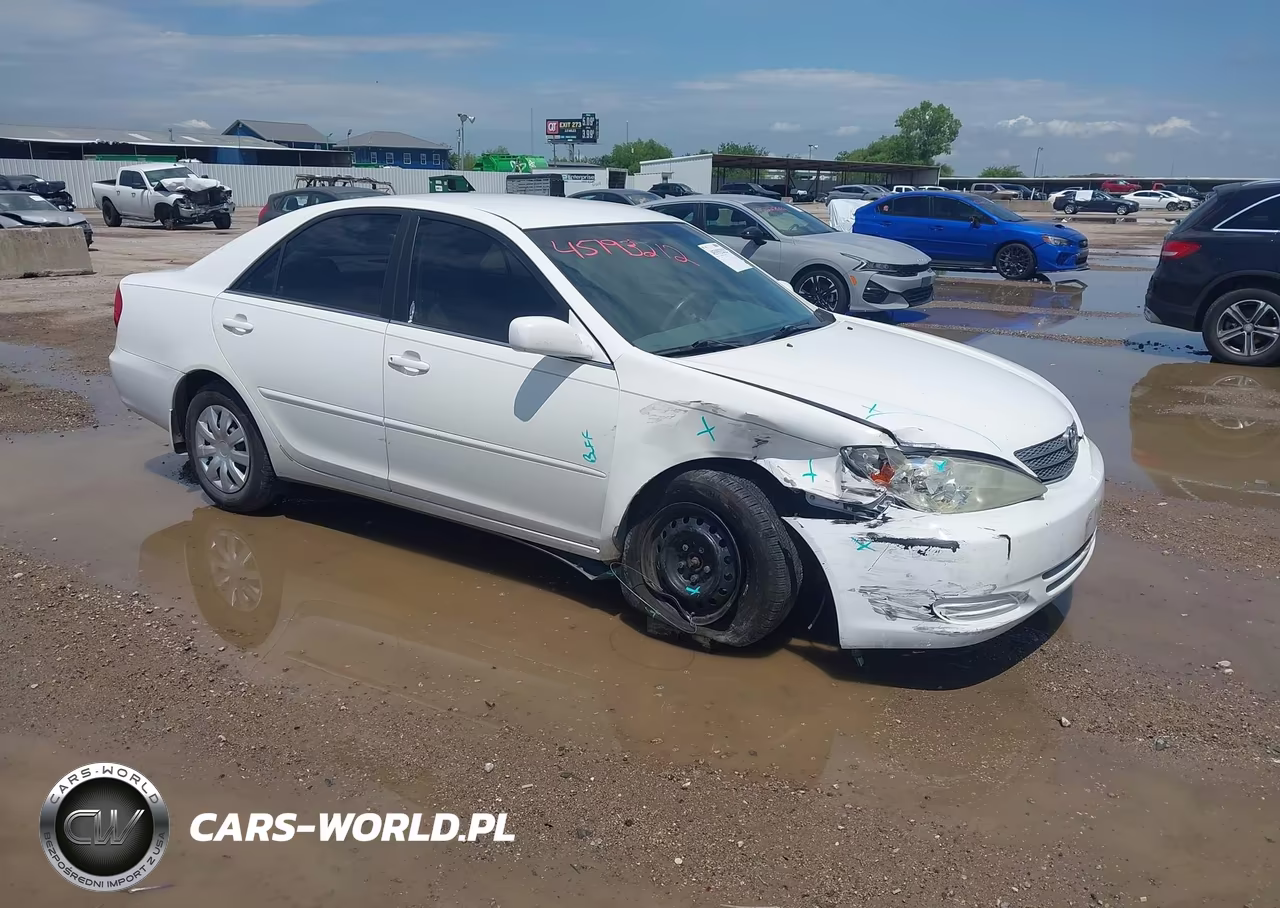 2004 Toyota Camry Le – zdjęcie 1 z 12