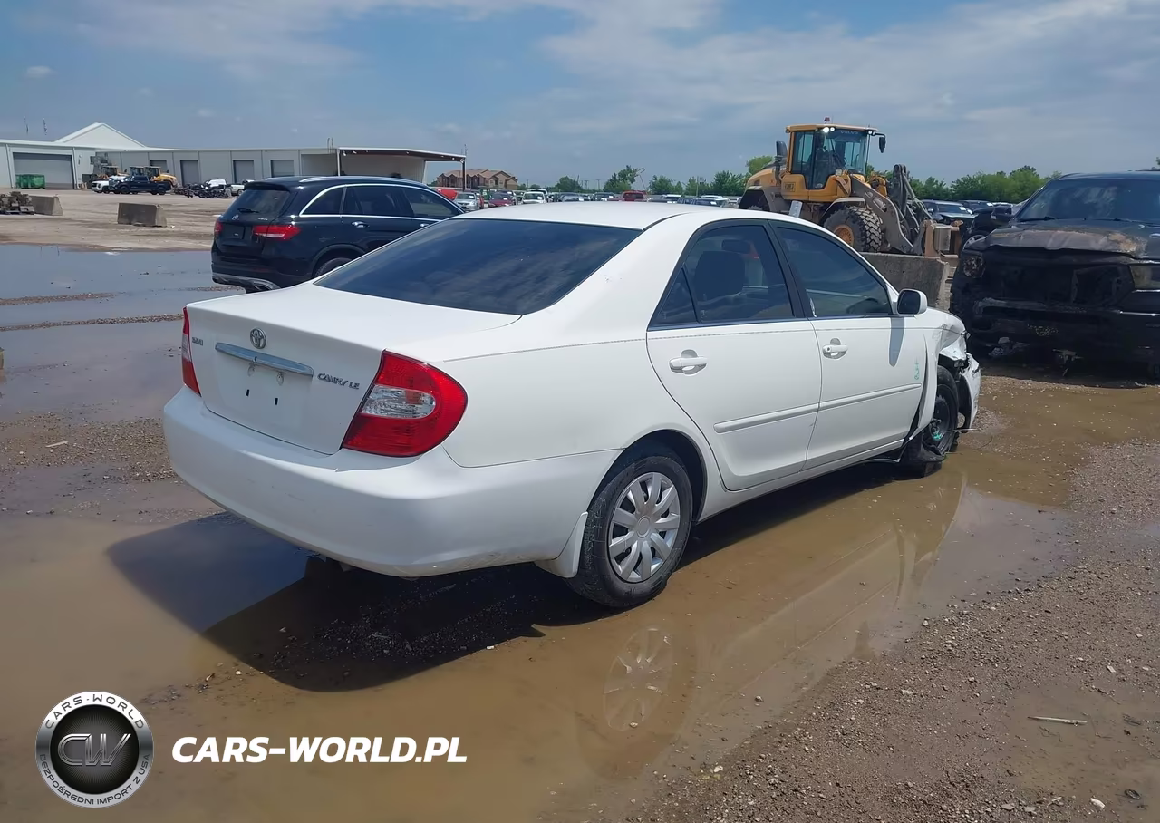 2004 Toyota Camry Le VIN:4T1BE32K74U271271 - 4