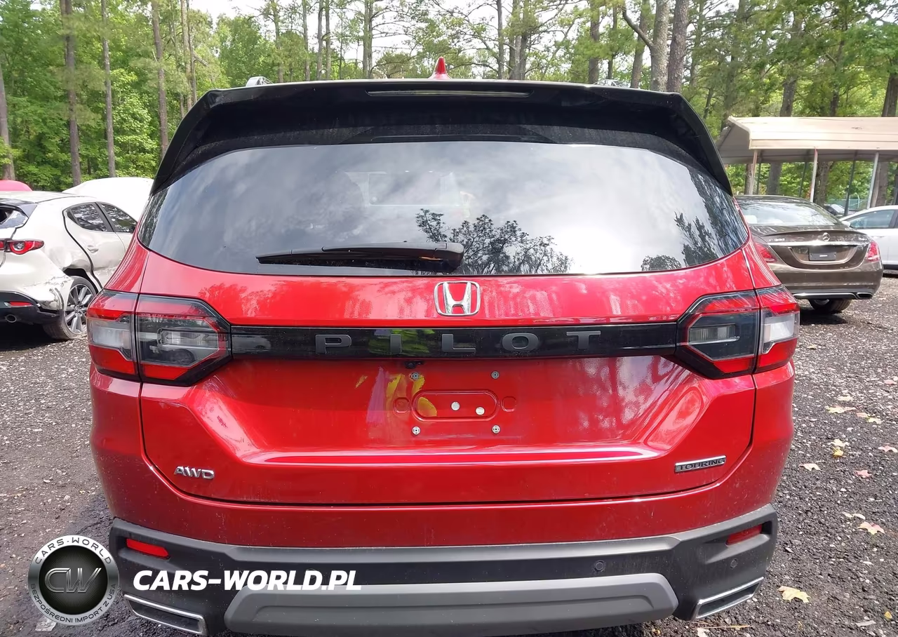 2025 Honda Pilot Touring VIN:5FNYG1H71SB017223 - 17
